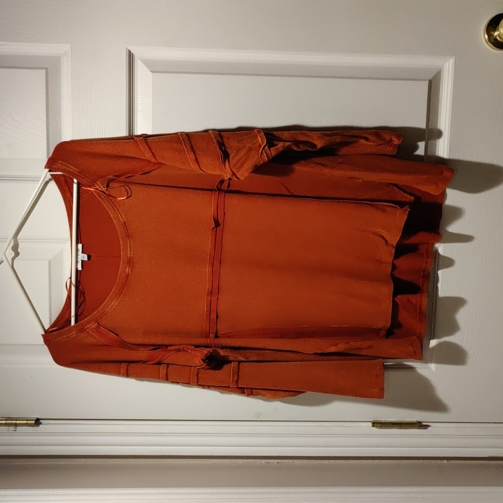 Burnt orange acid wash top by White Birch